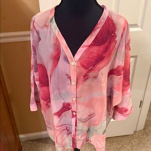 Women's Pink and Red Button-Up Top